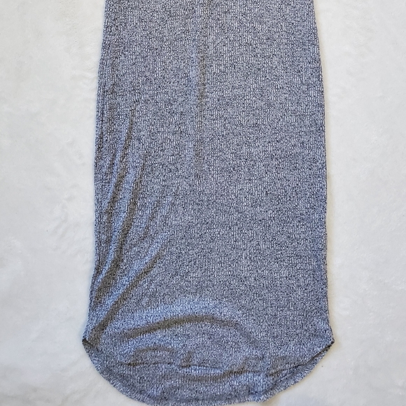 Ribbed grey dress - Picture 4 of 5